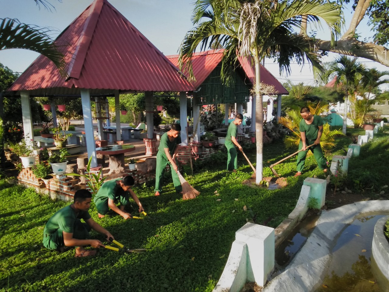 Cảnh quan đẹp từ bàn tay chiến sĩ